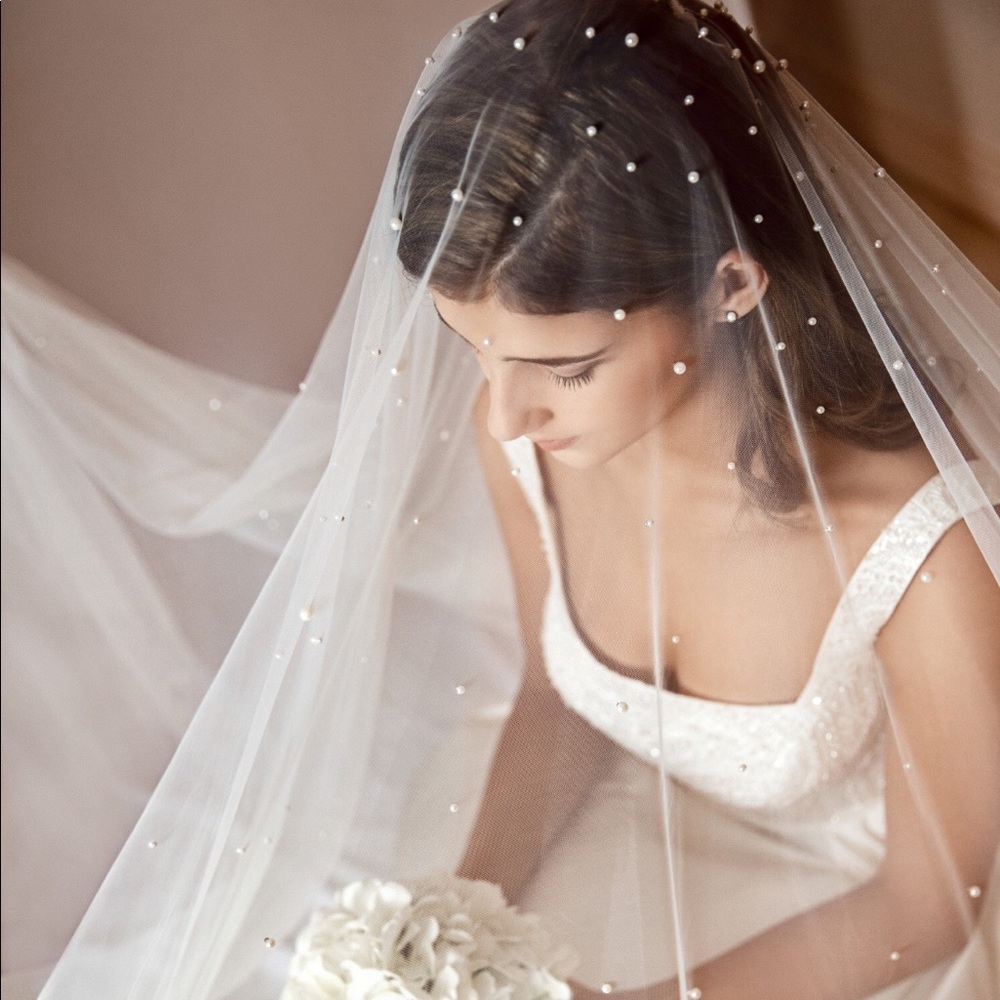 Pearl wedding veil
